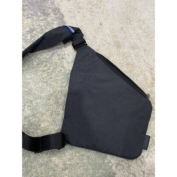 NIID CrossBody Sling Bag Black/Gray - Navy Blue Interior - Secure Adjustable - Picture 5 of 7